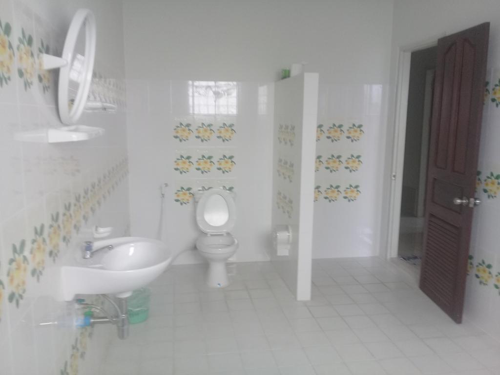 joli guesthouse