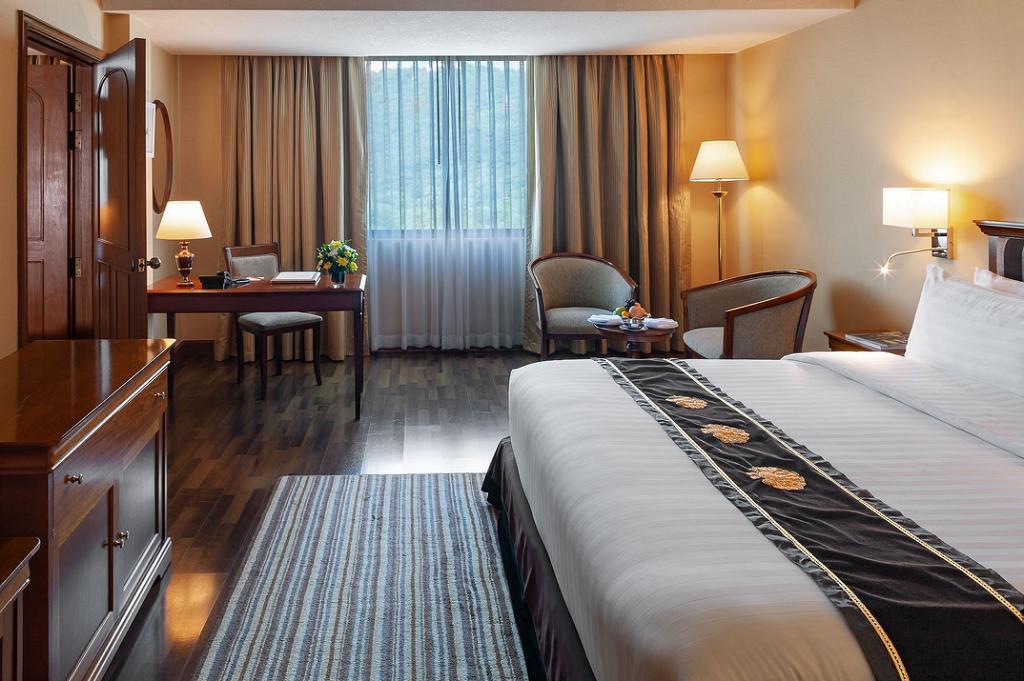 Mercure Mandalay Hill Resort
