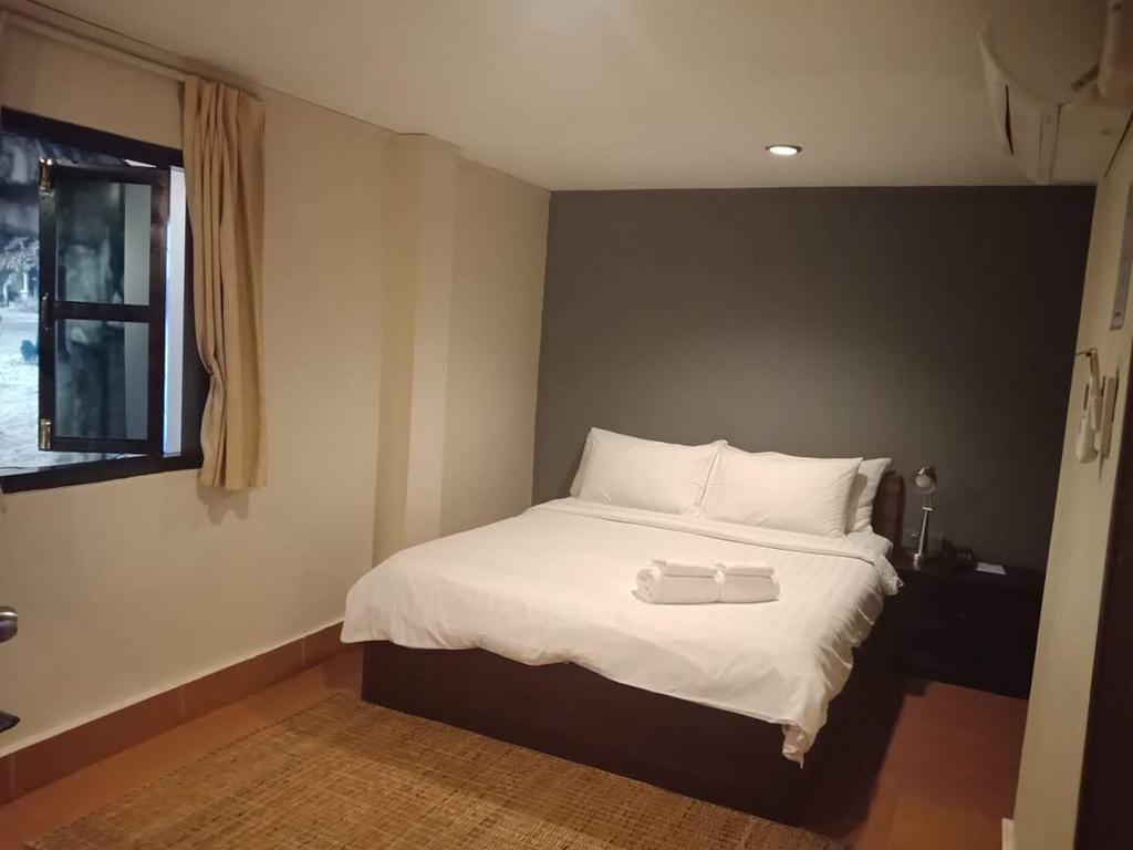 Pakse Hotel & Restaurant