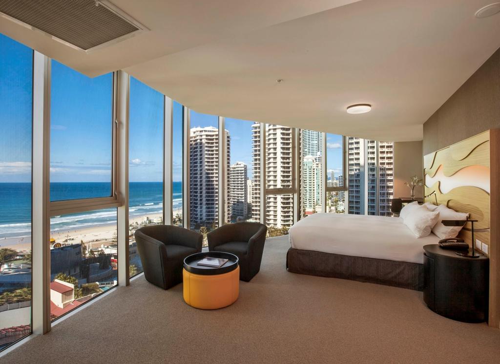 Hilton Surfers Paradise Hotel & Residences