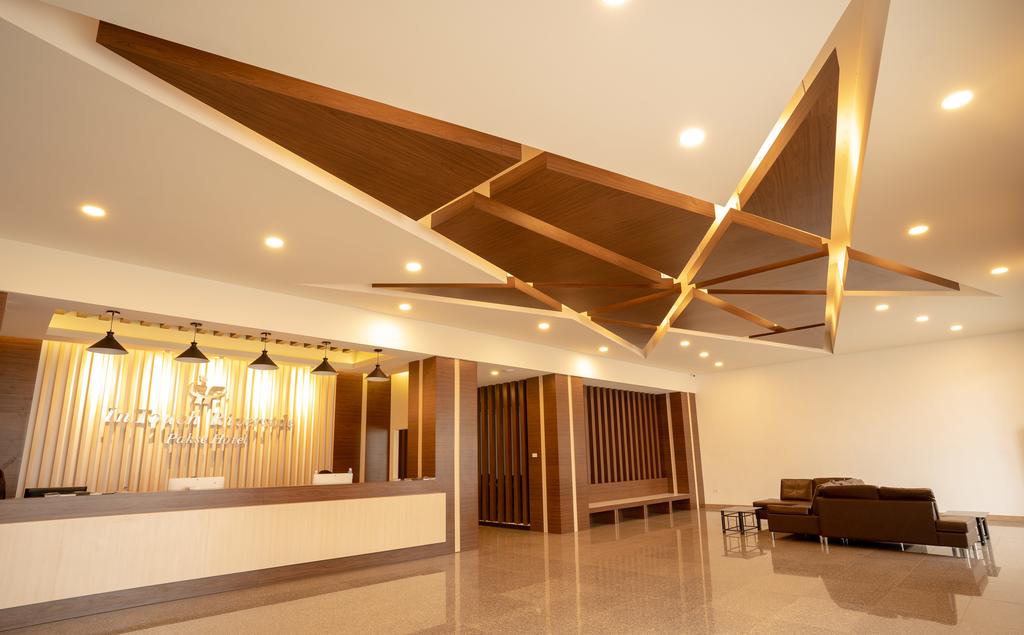 Intouch Riverside Hotel