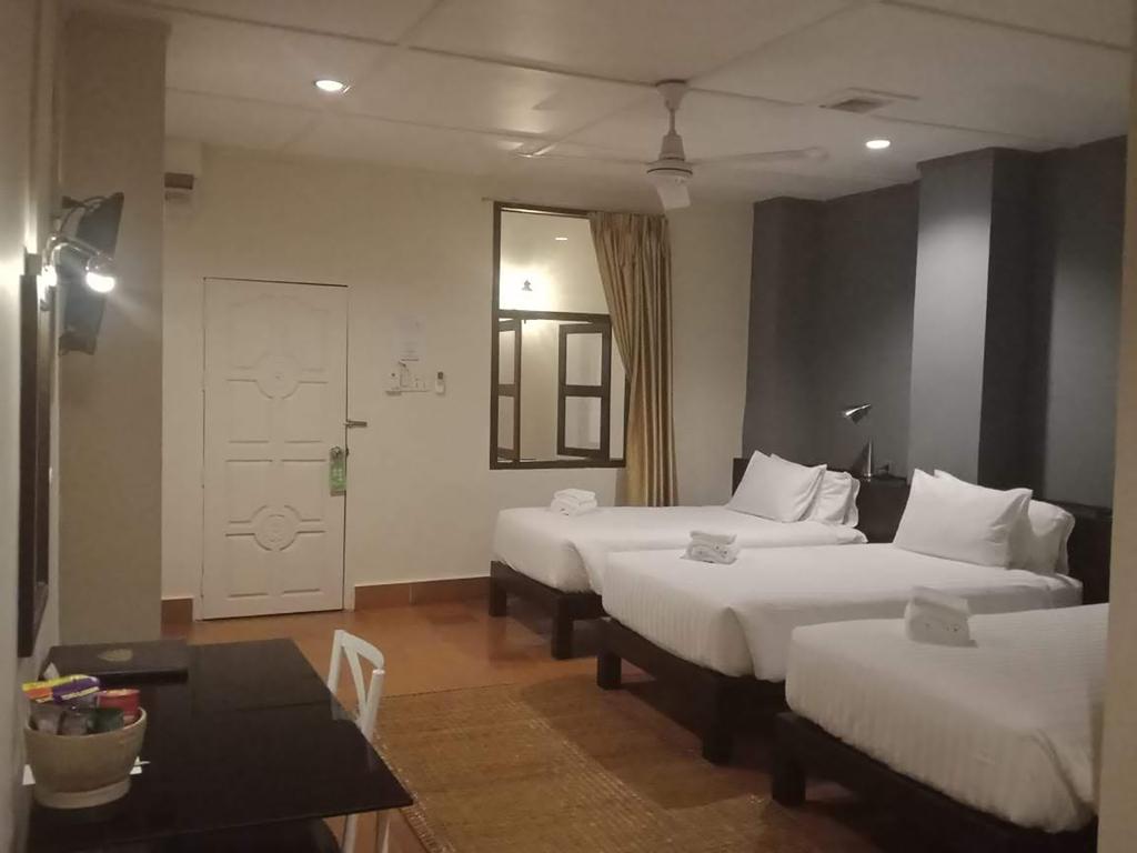 Pakse Hotel & Restaurant