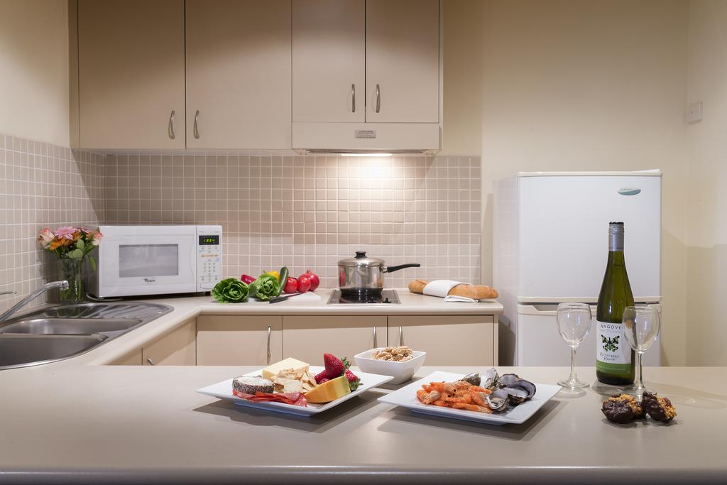 Canberra Parklands Central Apartment Hotel