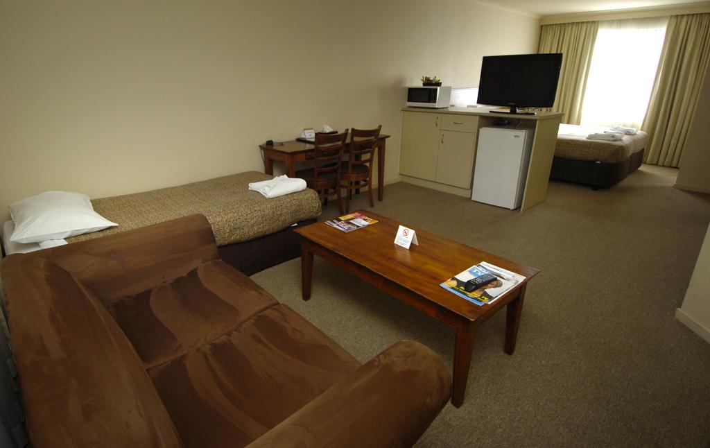 Canberra Parklands Central Apartment Hotel