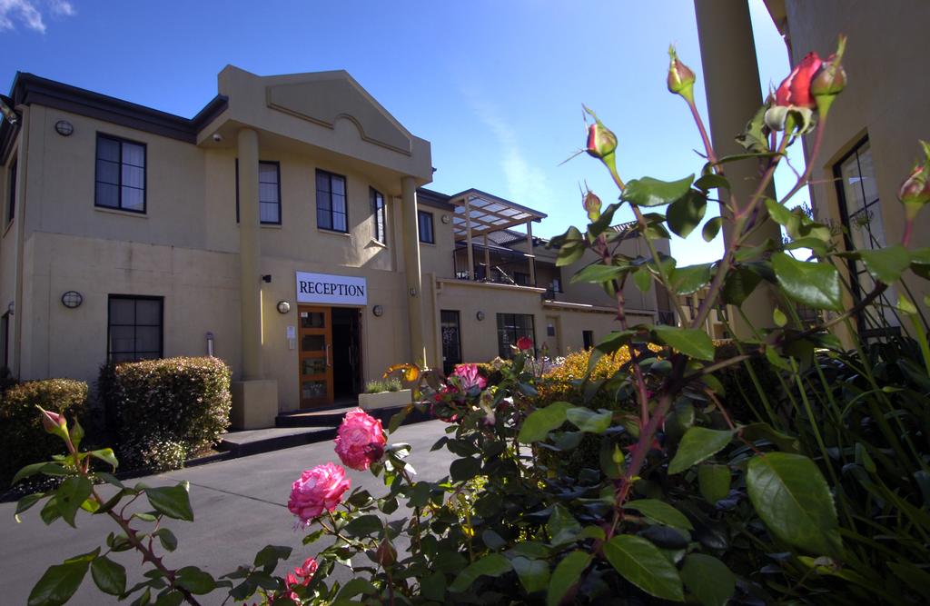 Canberra Parklands Central Apartment Hotel