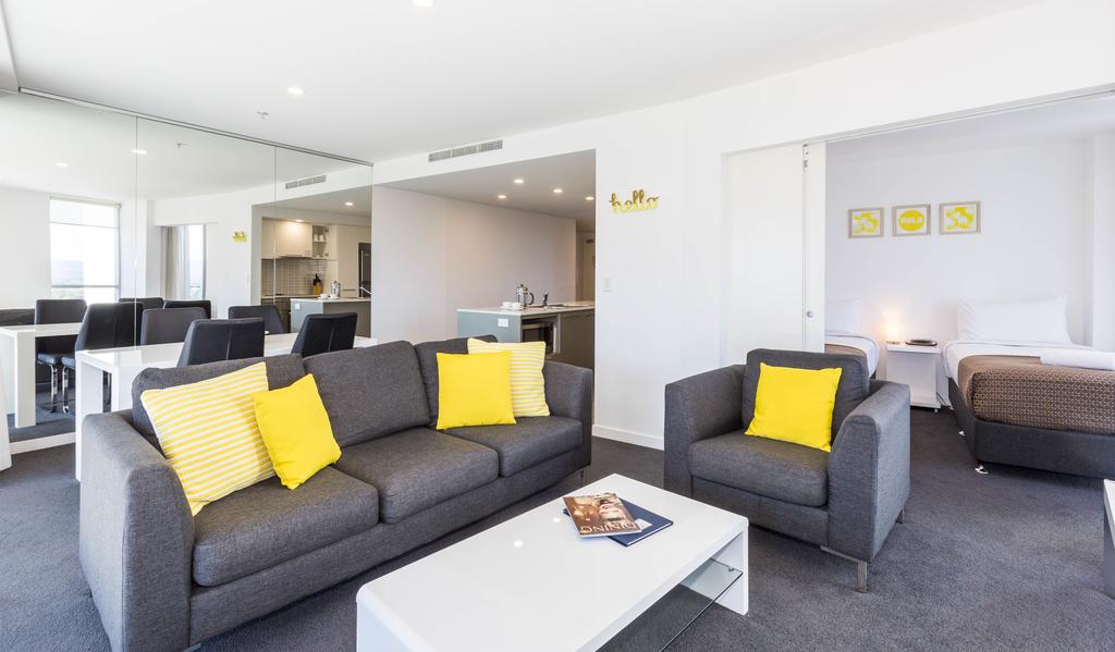 Artique Surfers Paradise - Official