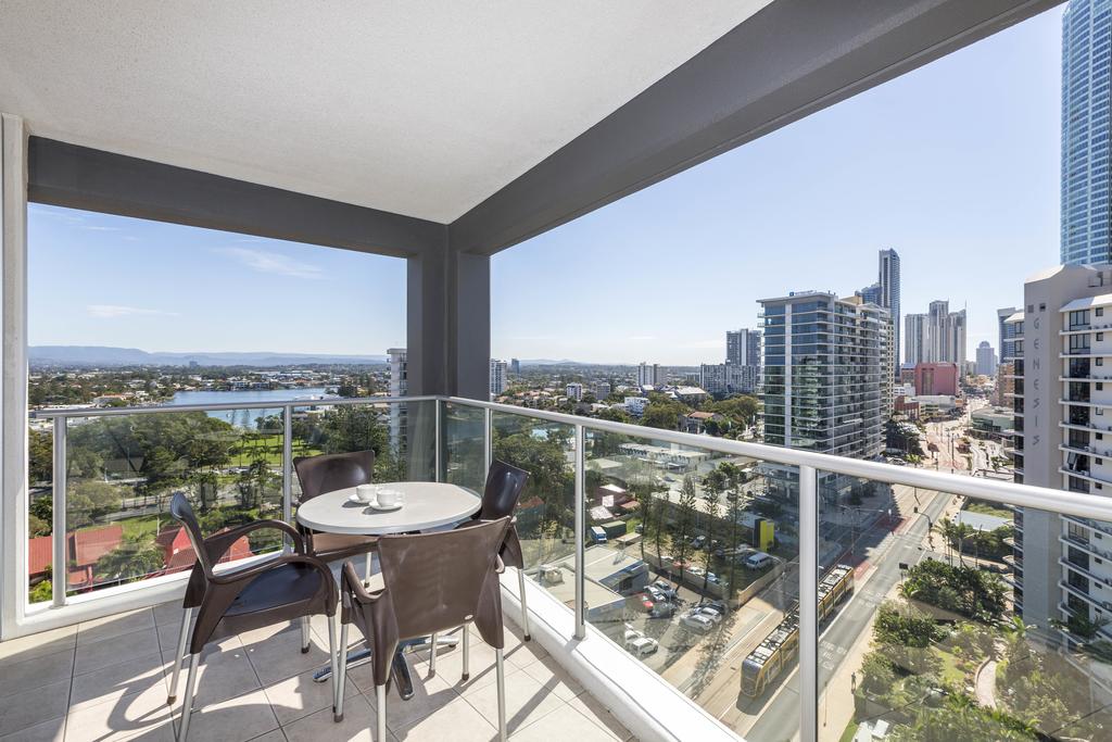 Artique Surfers Paradise - Official