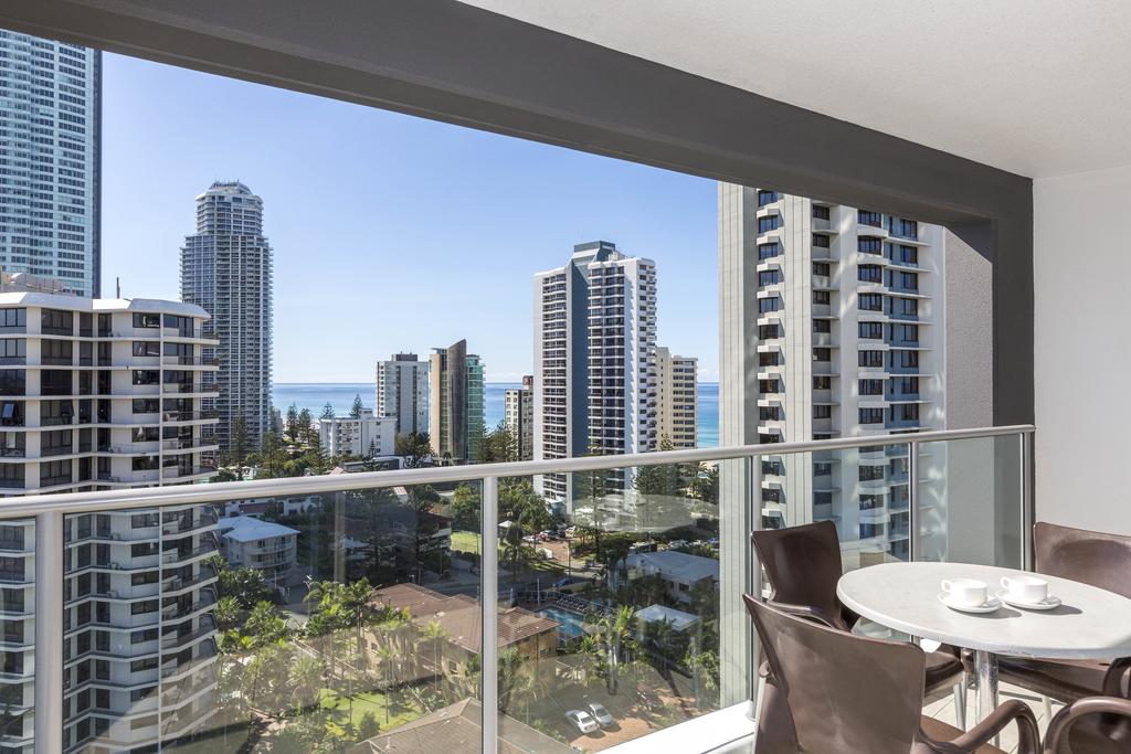 Artique Surfers Paradise - Official