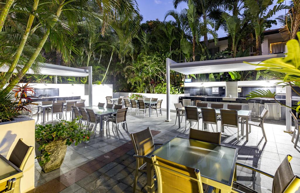 Artique Surfers Paradise - Official