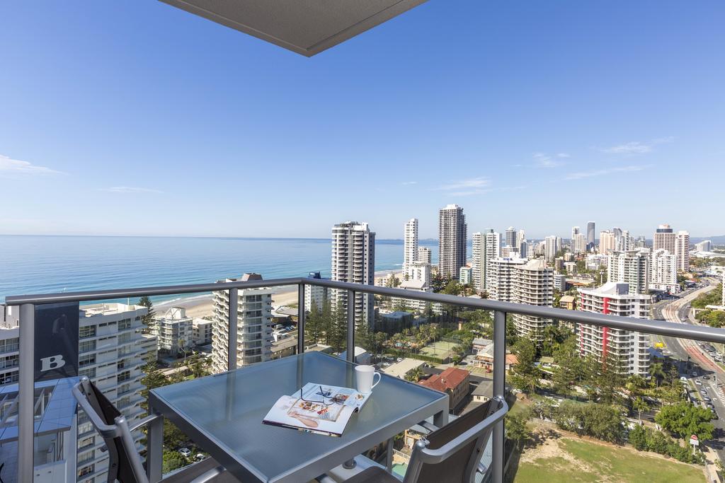 Artique Surfers Paradise - Official