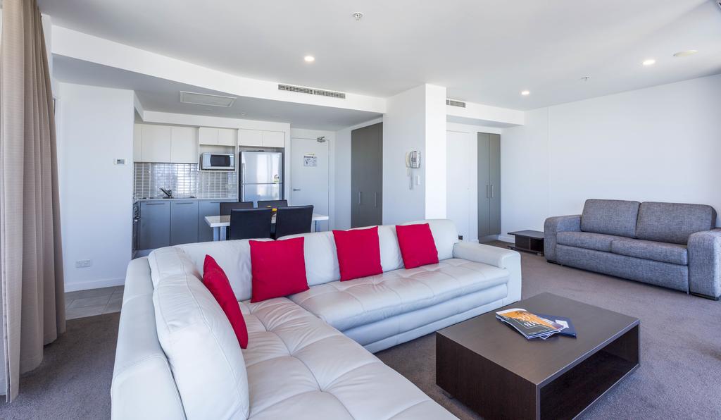 Artique Surfers Paradise - Official