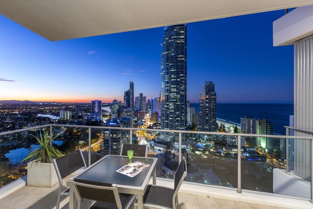 Artique Surfers Paradise - Official