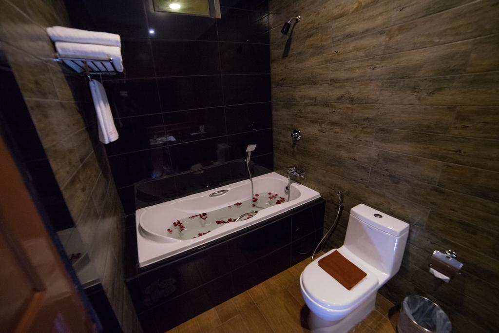 Thiri Thitsar Hotel