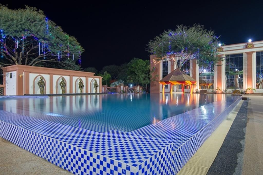 Su Tine San Royal Palace Hotel