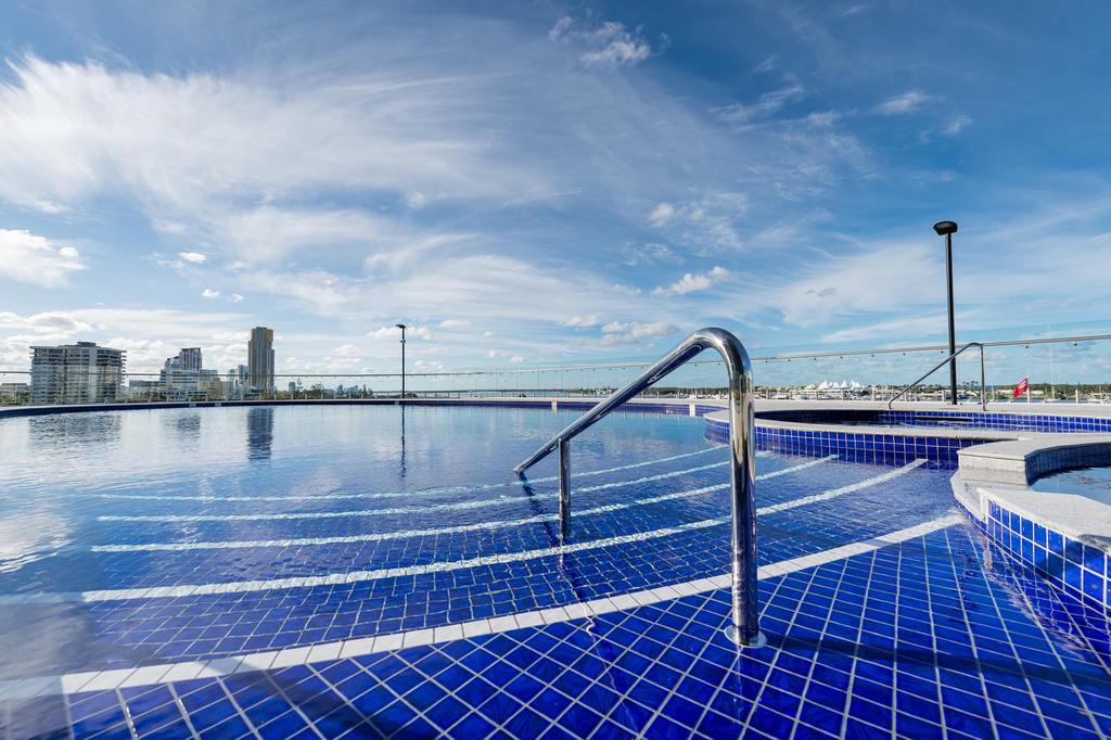 Meriton Suites Southport