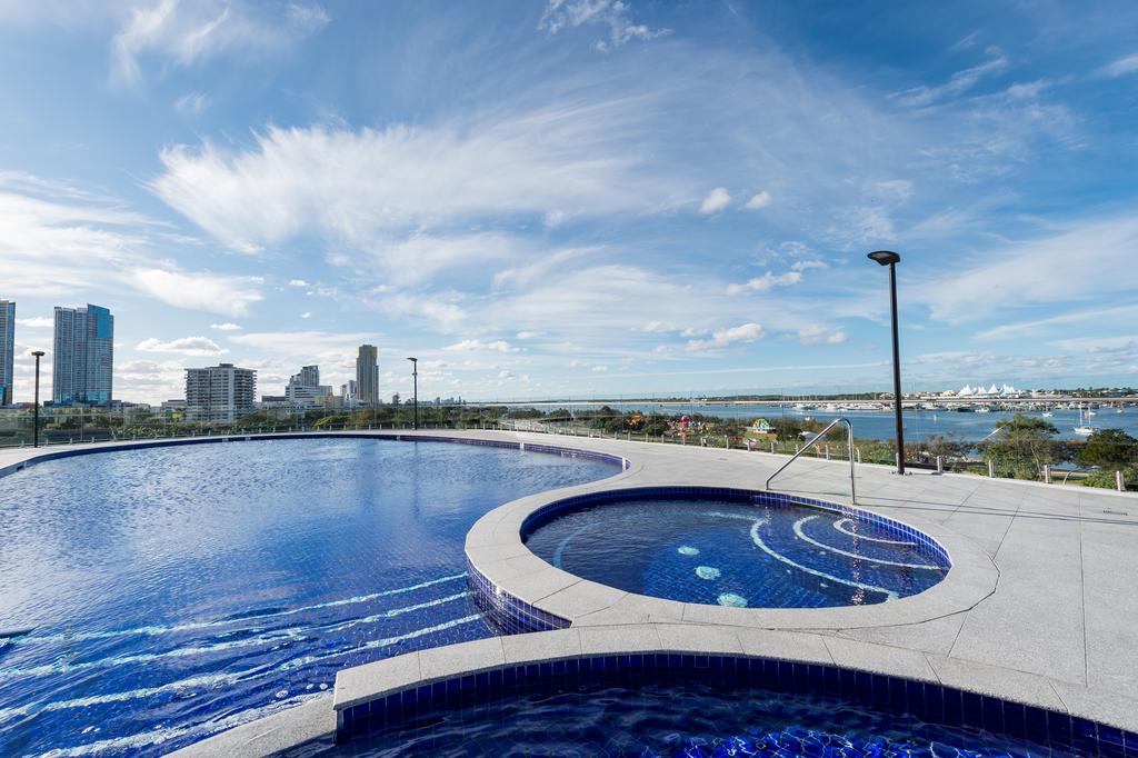 Meriton Suites Southport