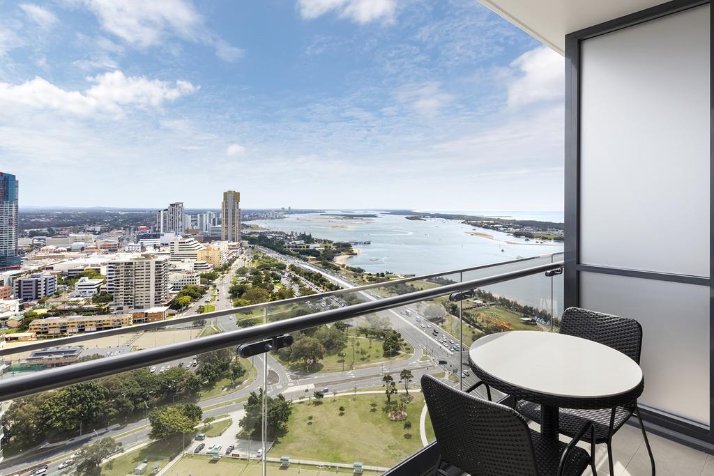 Meriton Suites Southport