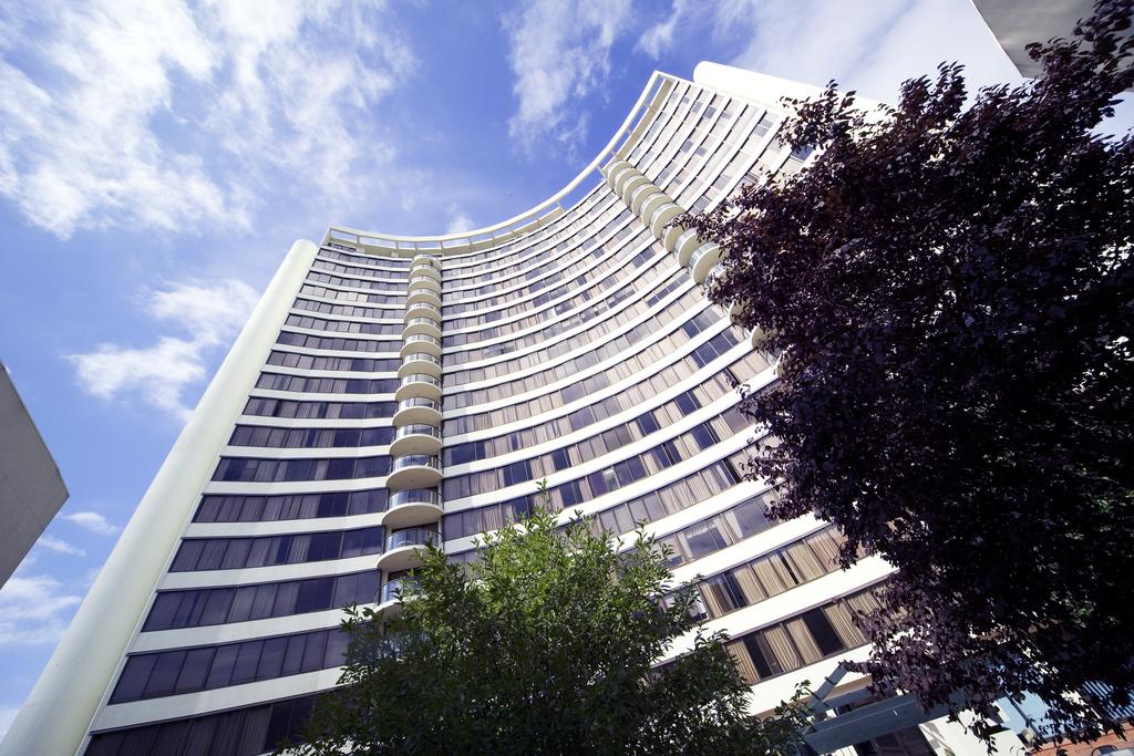 BreakFree Capital Tower Apartments