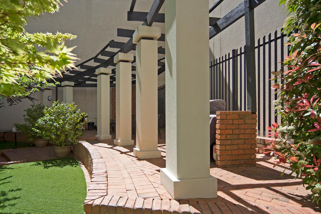 BreakFree Capital Tower Apartments