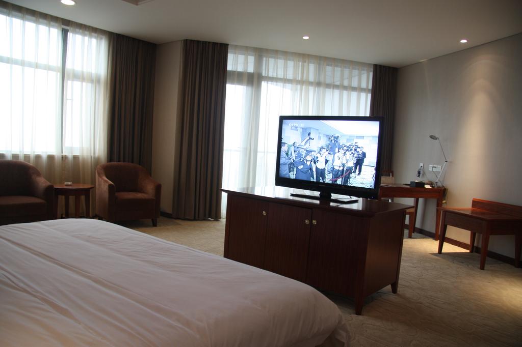 Nanjing Expo Center Hotel