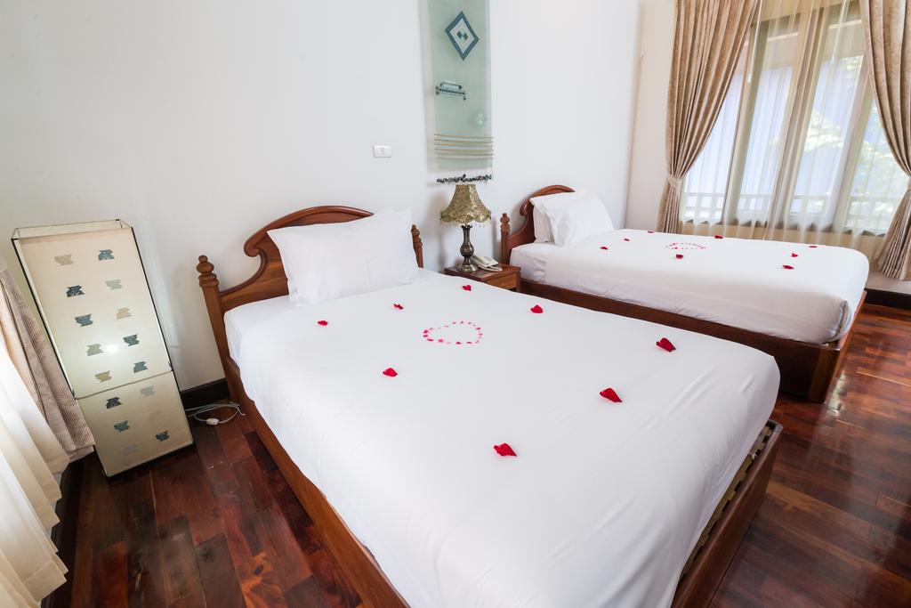 Ang Thong Hotel
