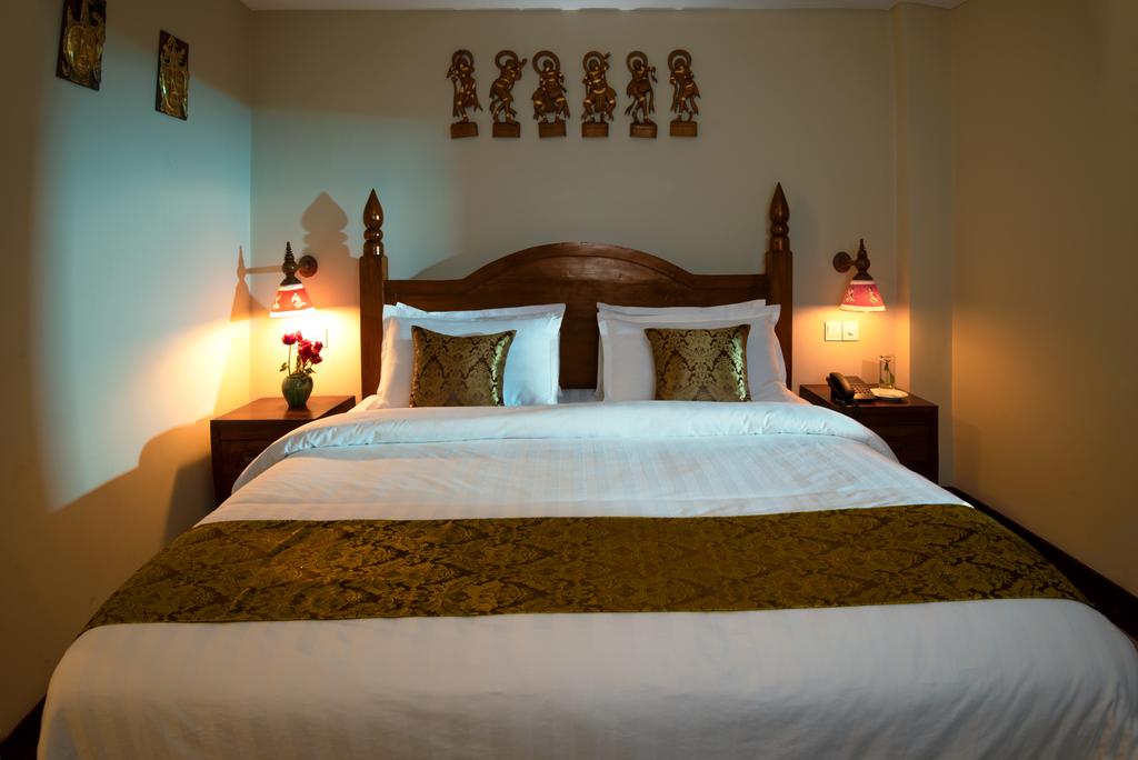 Royal Bagan Hotel