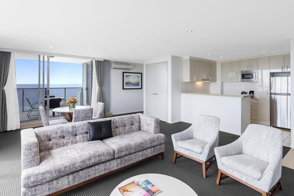 Meriton Suites Broadbeach