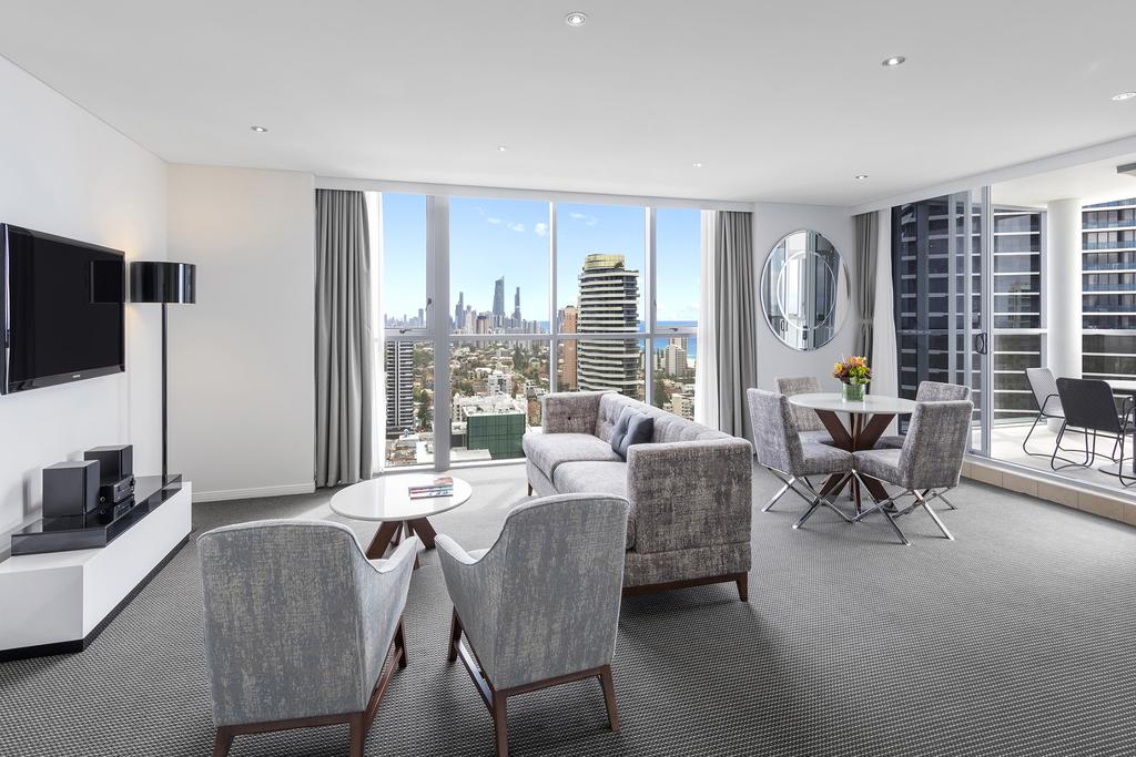 Meriton Suites Broadbeach