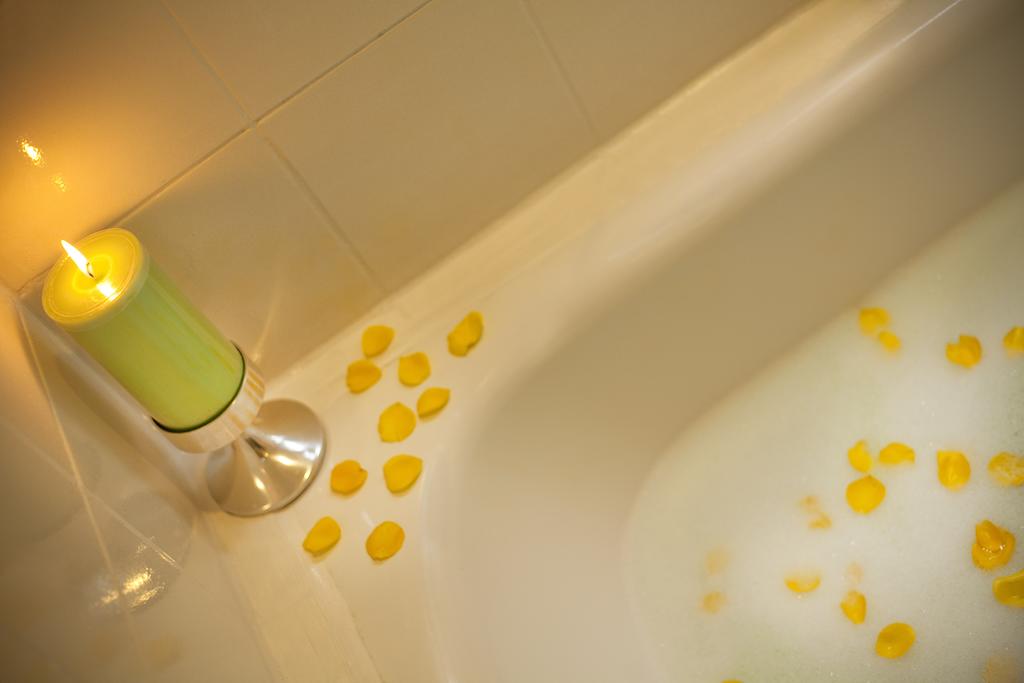 Diamond Westlake Suites