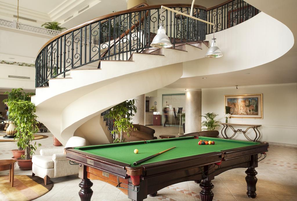 Diamond Westlake Suites