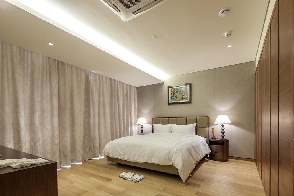 Lotte The Residence