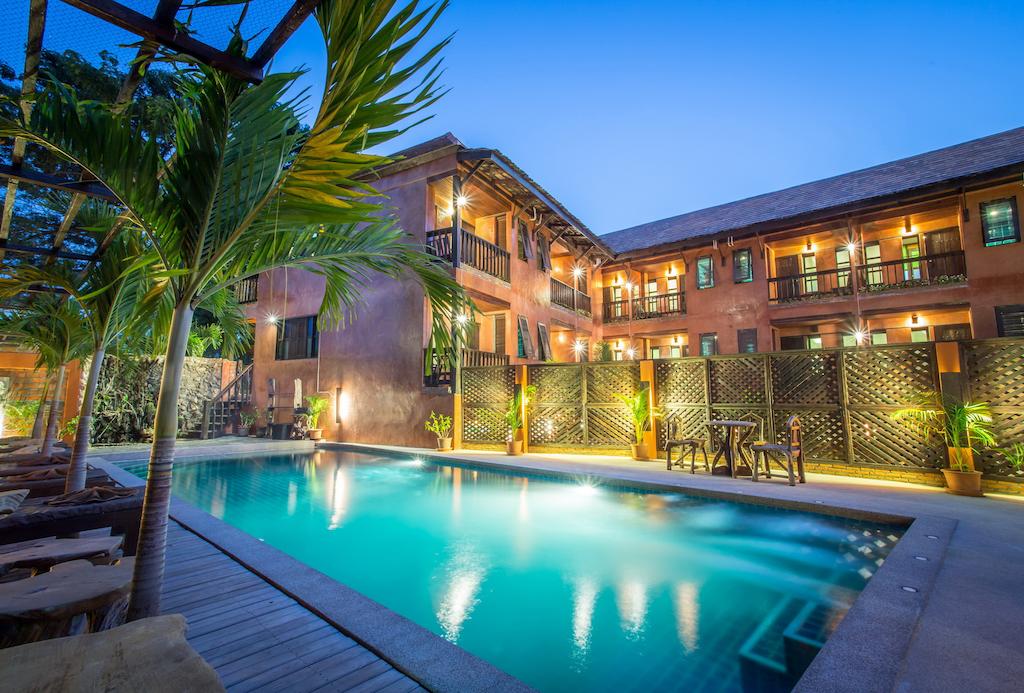Rainforest ChiangMai Hotel