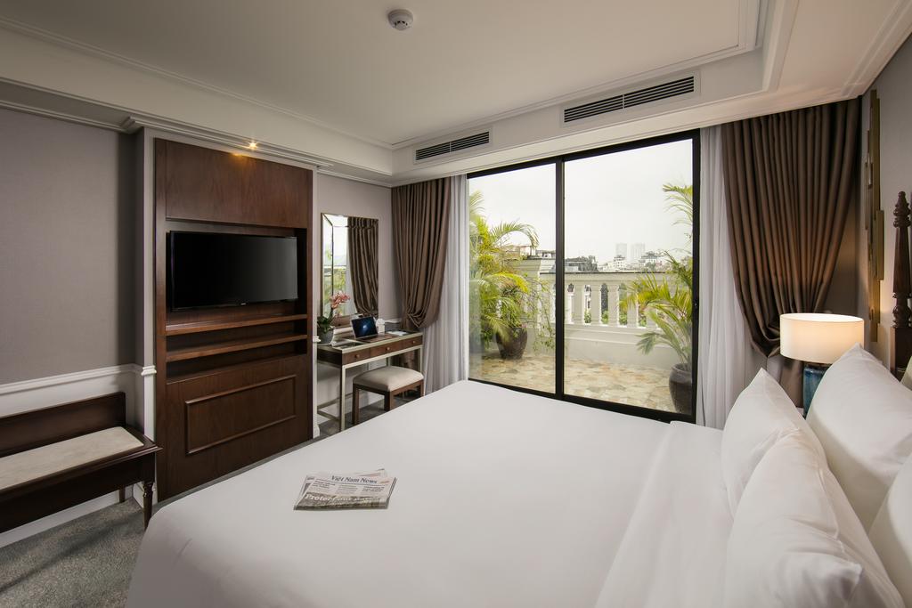 The Oriental Jade Hotel