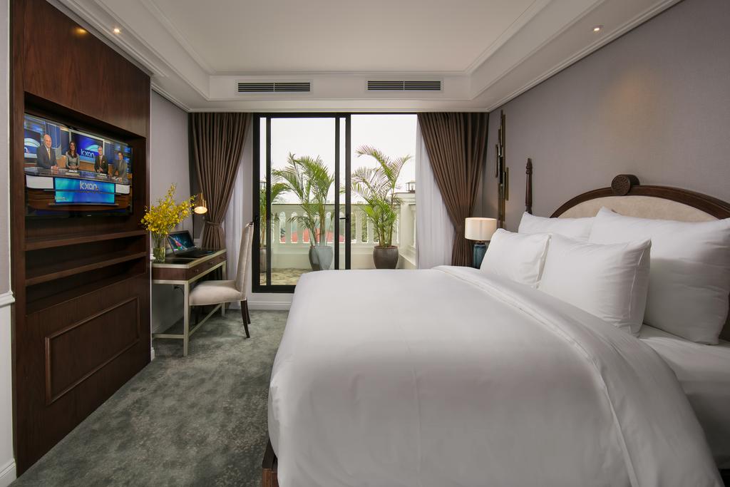 The Oriental Jade Hotel
