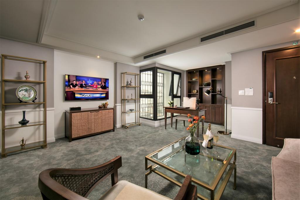 The Oriental Jade Hotel