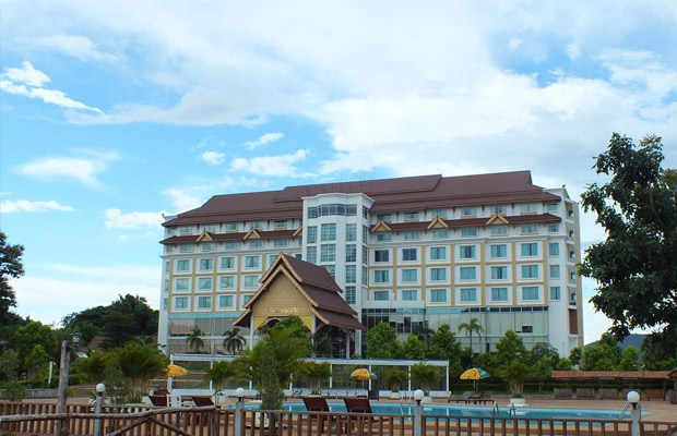 Arawan Riverside Hotel