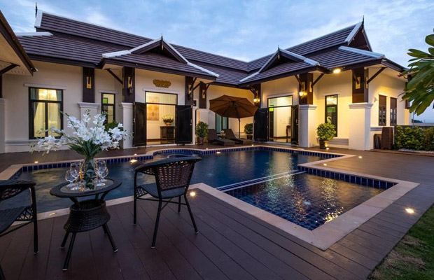 Lanna Kamin Pool Villa