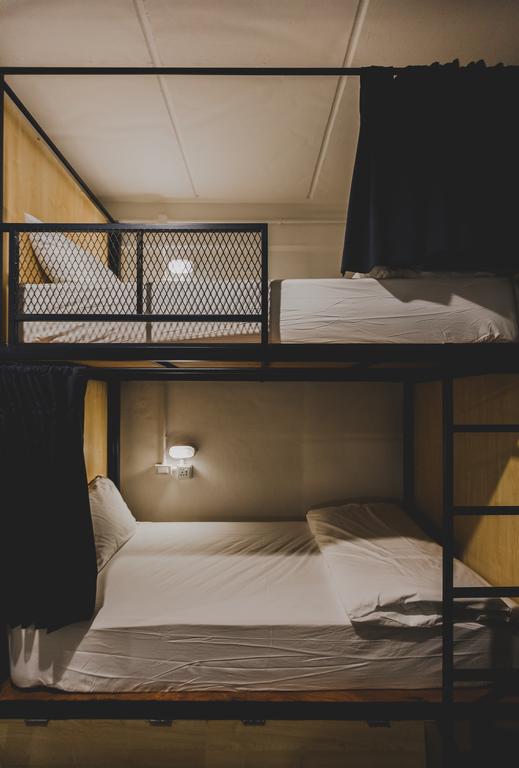 White Wall Poshtel