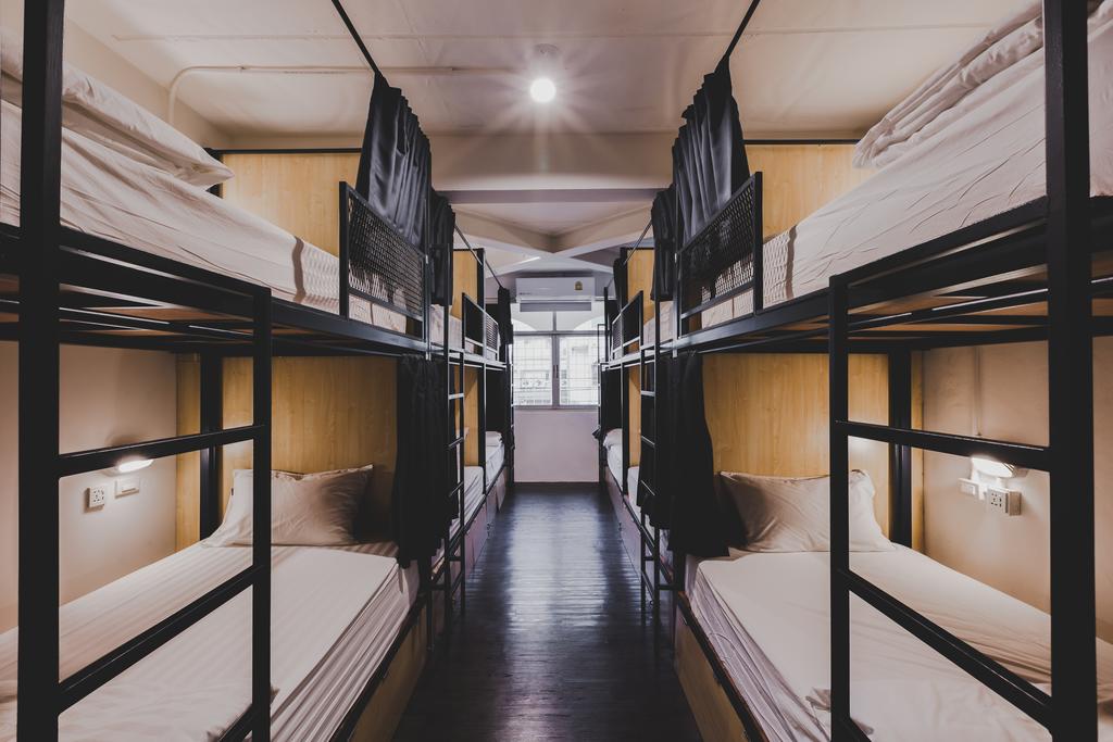 White Wall Poshtel